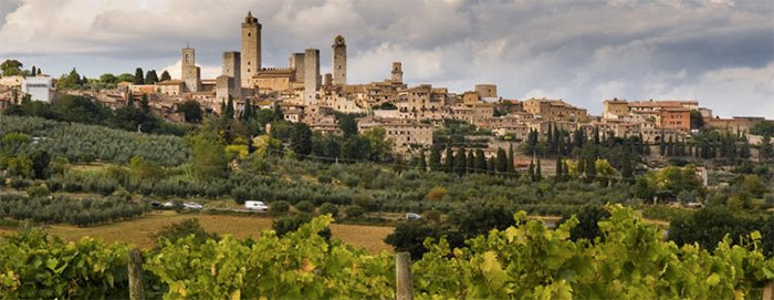 San Gimignano (Credit to trips2italy.com for this photo)