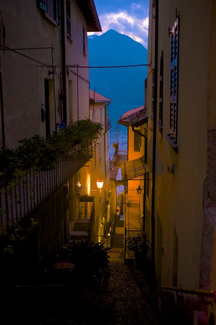 Another alley. I wanted to go down them all.